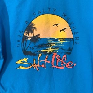 Salt Life ocean blue tee in good condition!
